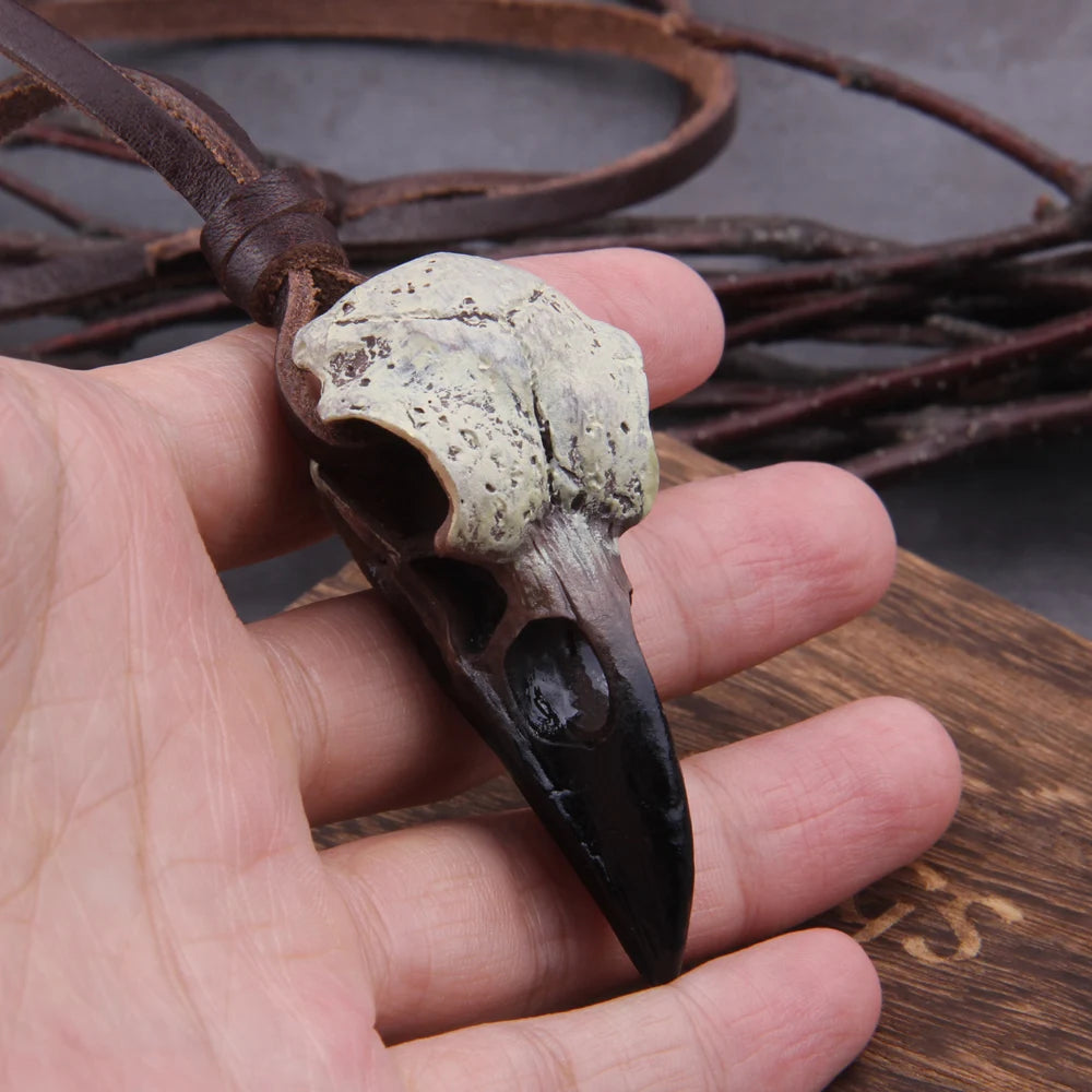 3D Goth Raven Skull Necklace Resin Replica Raven Magpie Crow Poe Gothic Gift,Halloween Raven Skull Necklace with Wooden Box